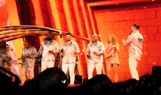 SHAKIRA Y GRUPO NICHE ENCENDIERON CALI