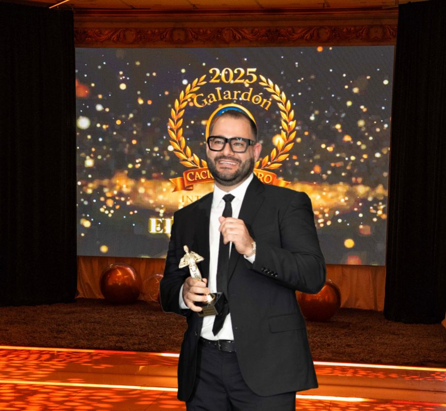 Empresario venezolano Manuel Contreras triunfa en el Cacique de Oro 2025