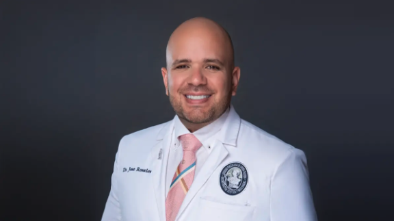 Cirujano venezolano José Rosales recibe prestigioso en Miami
